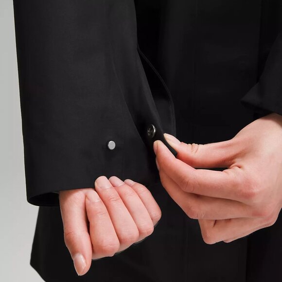 Lululemon Mid-Length Waterproof Rain Coat - size Medium - Black - Picture 5 of 16